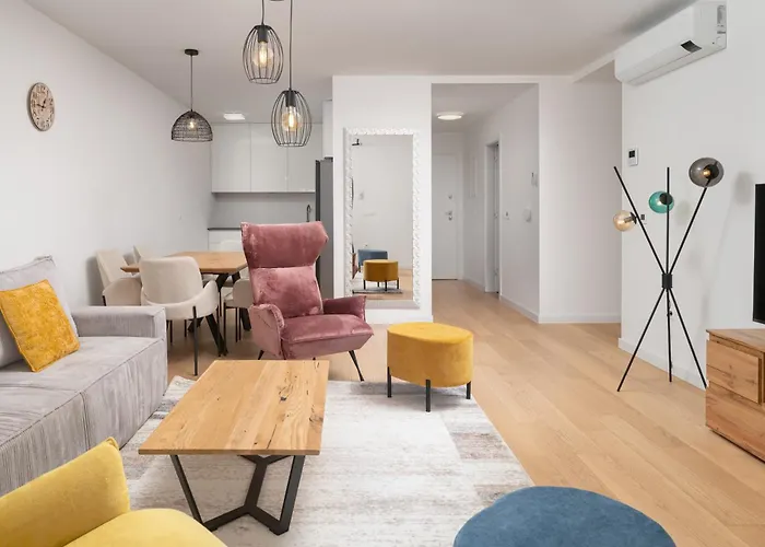 Luxury Mona With Garden&jacuzzi In Zadar, Borik