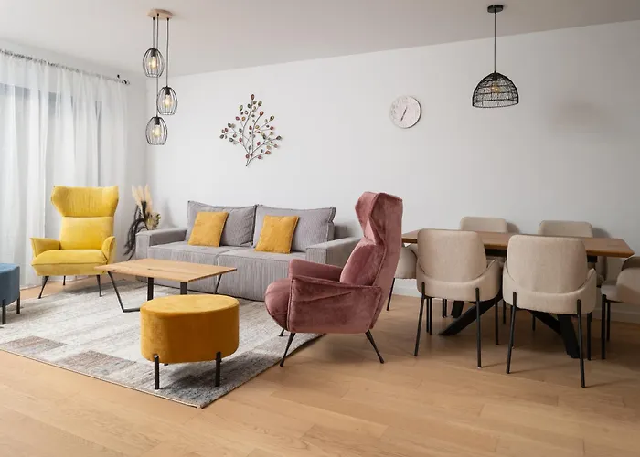 Luxury Mona With Garden&jacuzzi In Zadar, Borik Zadar