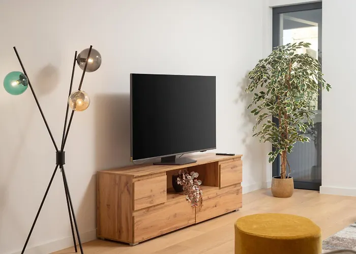 Luxury Mona With Garden&jacuzzi In Zadar, Borik