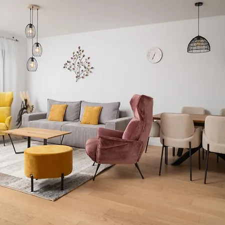 Luxury Mona With Garden & Jacuzzi In Zadar, Borik Zadar