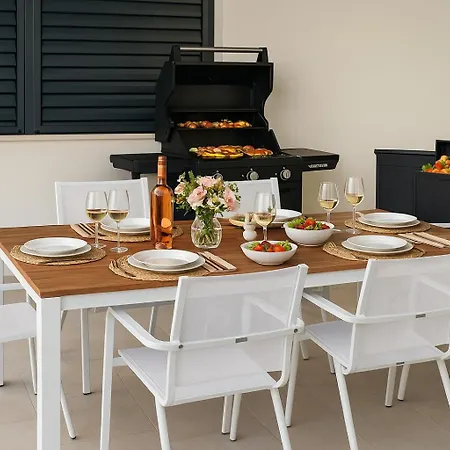 Luxury Mona With Garden & Jacuzzi In Zadar, Borik Apartment *