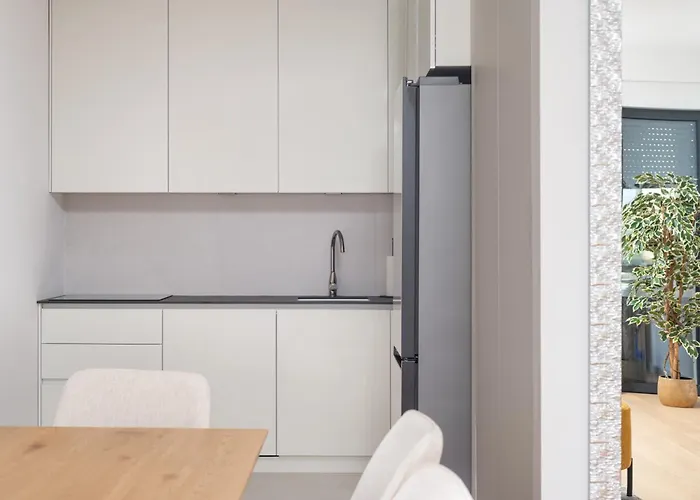 Luxury Mona With Garden & Jacuzzi In Zadar, Borik Apartman *