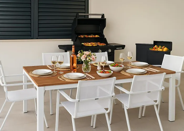 Luxury Mona With Garden & Jacuzzi In Zadar, Borik Apartman *